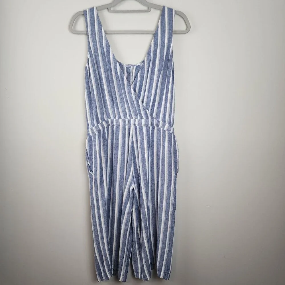 Anthropologie Cloth & Stone Size S women Blue Striped Cropped Wide Leg Jumpsuit